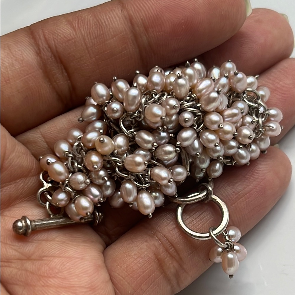 Elegant Freshwater Pearl Cluster Bracelet. Sterling silver - Picture 5 of 7